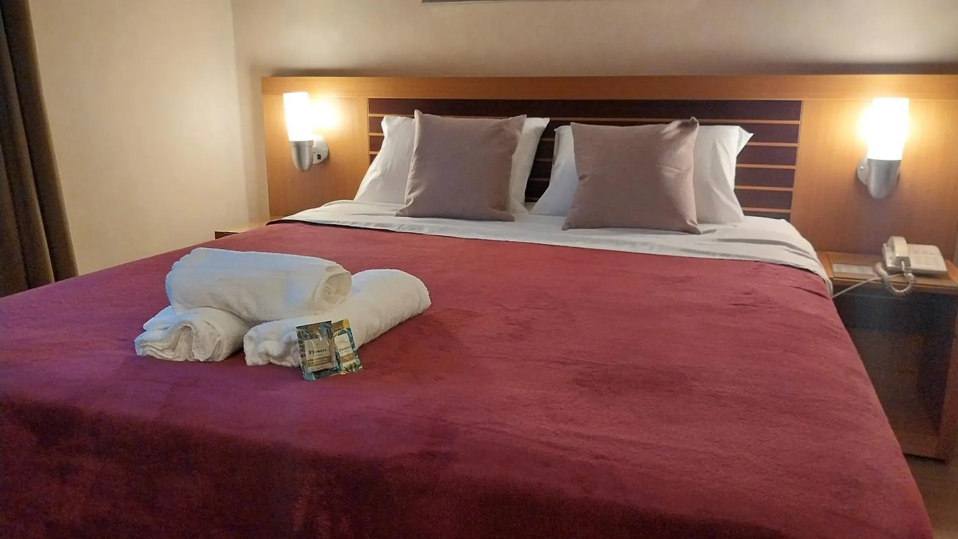 Flat In Wyndham Paulista Com Estacionamento contacts